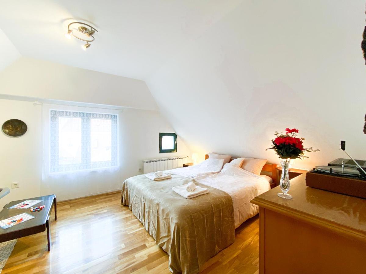Apartment Mletacka Zagreb Exterior photo